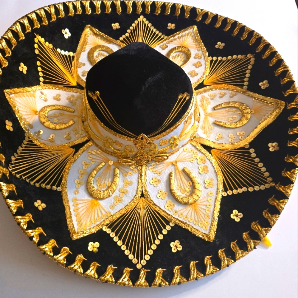 VINTAGE PIGALLE SOMBRERO MARIACHI HAT GOLD/BLACK SIZE CIR 22" DEPTH 6.25" VELVET